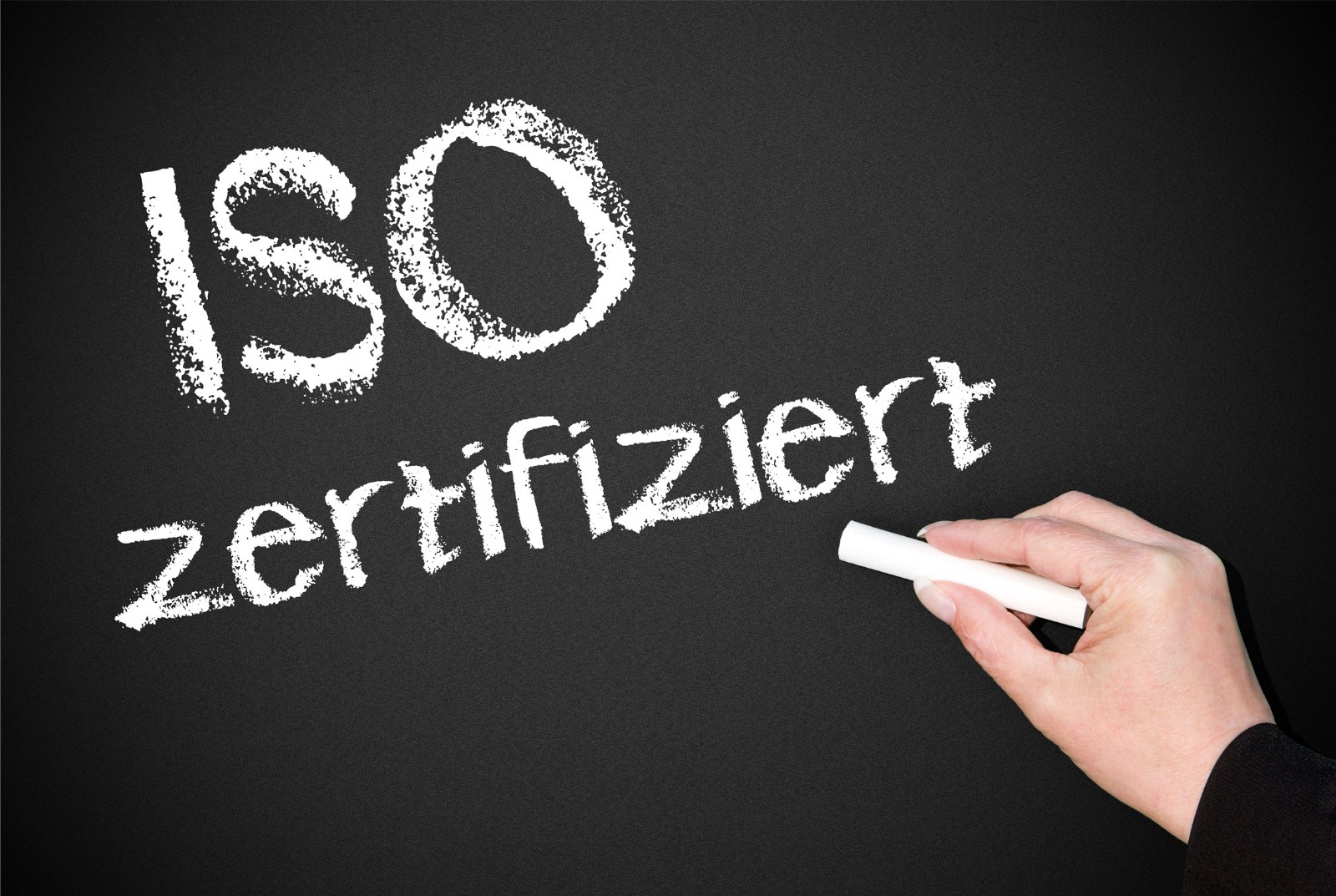 QJ6879107409.jpg QJ6879107409.jpg